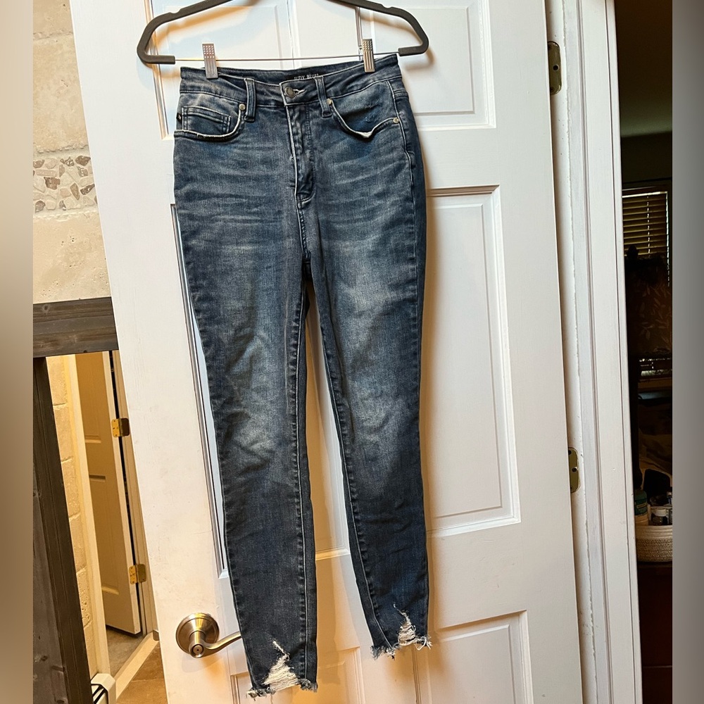 Slightly distressed skinny jean